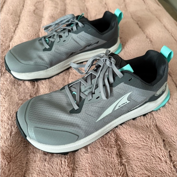 Altra Women's Gray Sneakers with Teal Accents - Picture 2 of 6